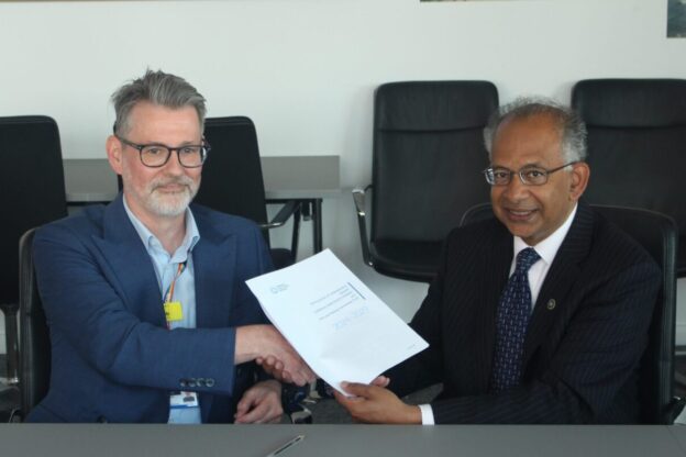 KMPT Chief Nurse Professor Andy Cruickshank and CCCC Vice-Chancellor Professor Rama Thirunamachandran OBE DL